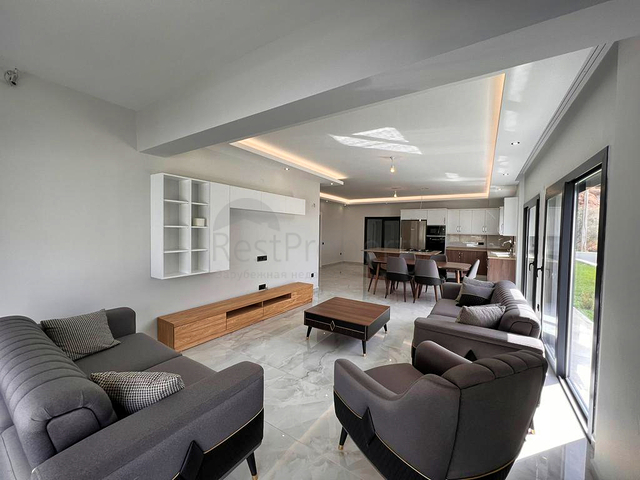 فيلا 3+1 في منطقة فتحية