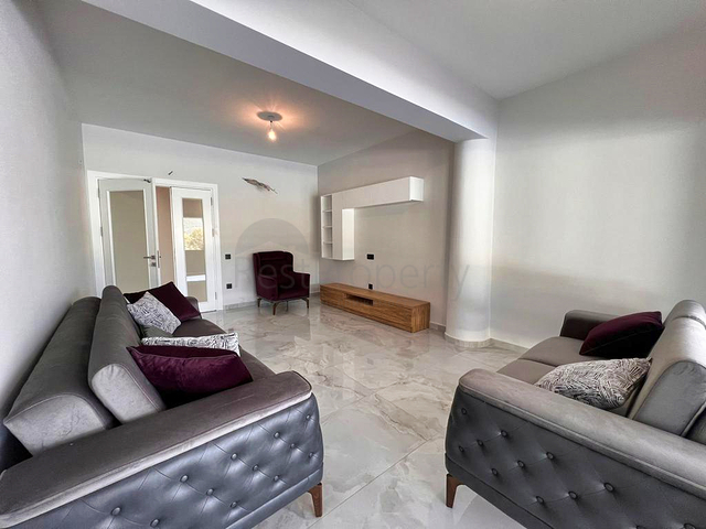 فيلا 3+1 في منطقة فتحية