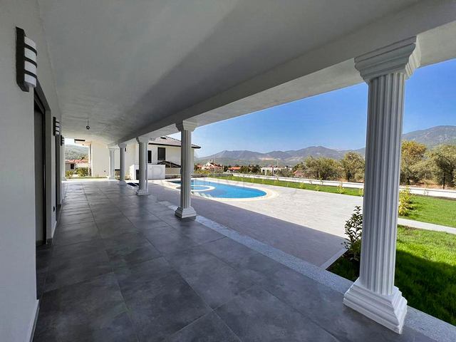 فيلا 3+1 في منطقة فتحية