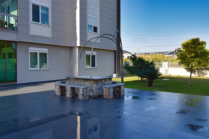 شقة 3 + 1 في منطقة ارمينيك أنطاليا