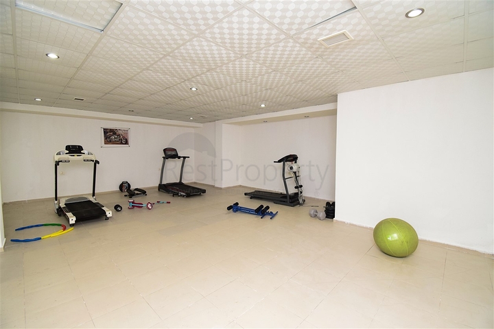 شقة 3 + 1 في منطقة ارمينيك أنطاليا