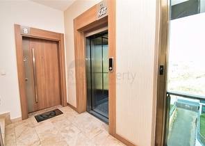 شقة 3 + 1 في منطقة ارمينيك أنطاليا