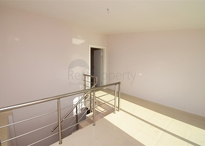 شقة 3 + 1 في منطقة ارمينيك أنطاليا