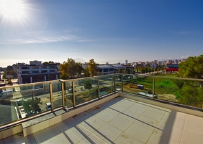 شقة 3 + 1 في منطقة ارمينيك أنطاليا