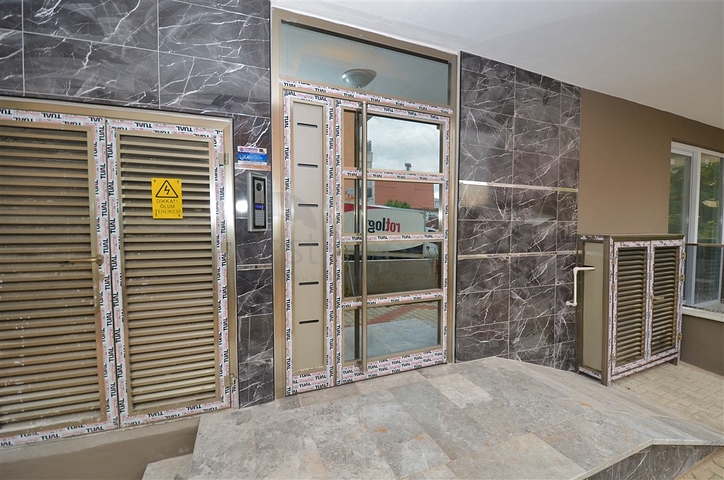 شقق دوبلكس 4 + 1 في منطقة كيبيز - أنطاليا