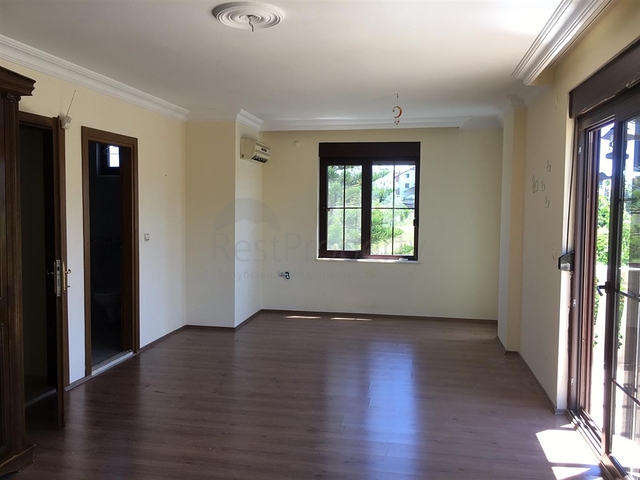 فيلا 4+1 في منطقة سايد انطاليا 