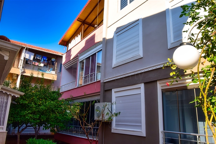 فيلا 4 + 1 في منطقة بيليك أنطاليا