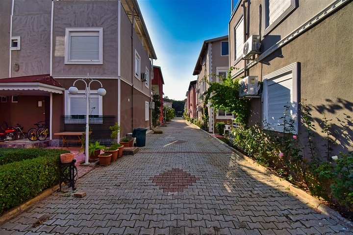 فيلا 4 + 1 في منطقة بيليك أنطاليا