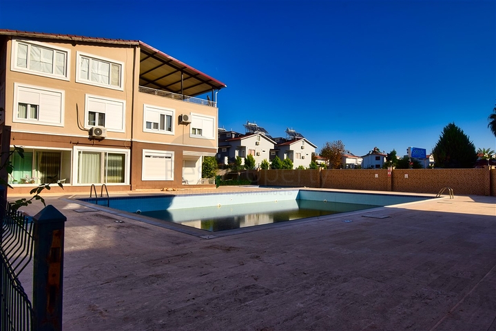 فيلا 4 + 1 في منطقة بيليك أنطاليا