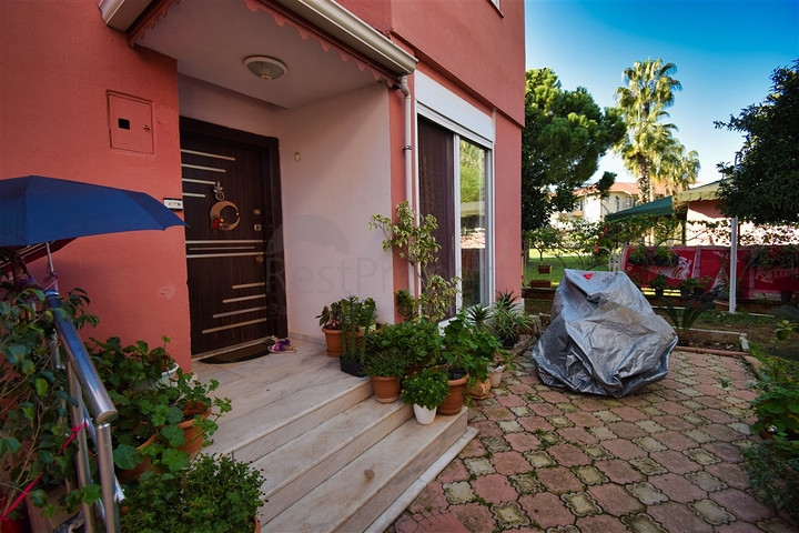 فيلا 4 + 1 في منطقة بيليك أنطاليا