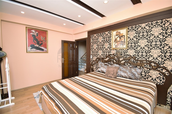 فيلا 4 + 1 في منطقة بيليك أنطاليا