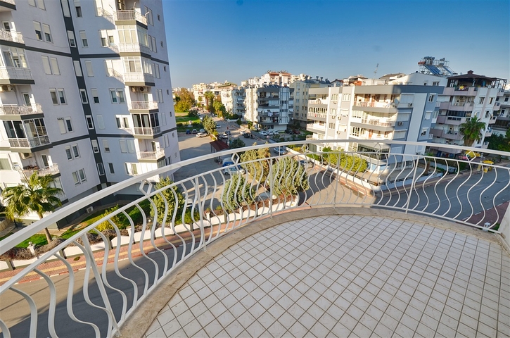 شقة 2 + 1 في منطقة لارا أنطاليا