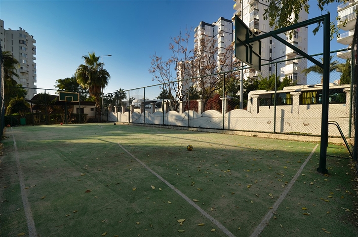 شقة 2 + 1 في منطقة لارا أنطاليا