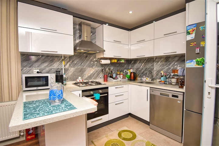 شقة 3+1 في حي البرسيمون-أنطاليا