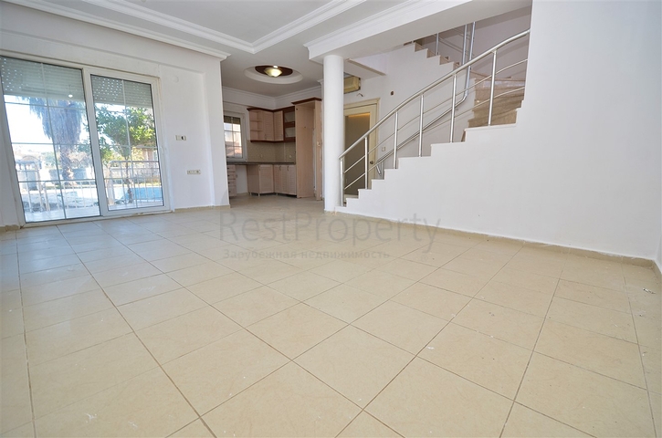 فيلا 4 + 1 في منطقة بيليك أنطاليا