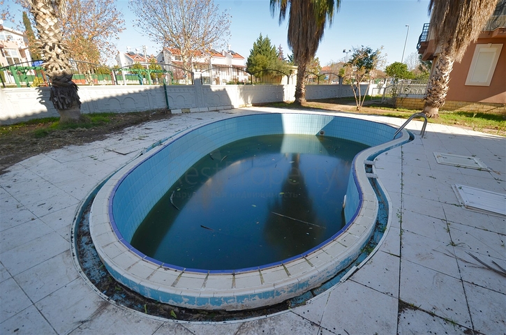 فيلا 4 + 1 في منطقة بيليك أنطاليا