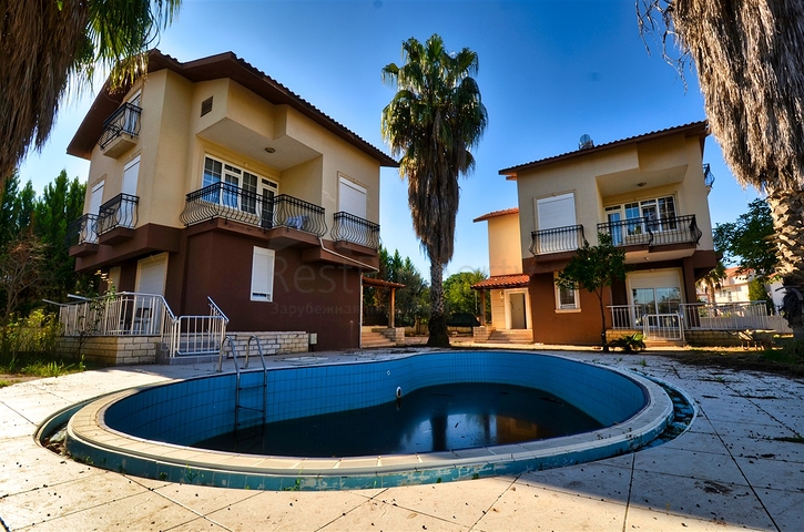 فيلا 4 + 1 في منطقة بيليك أنطاليا