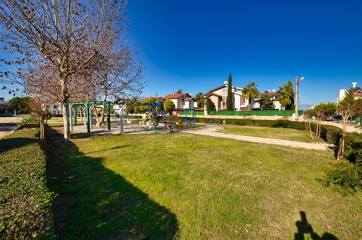 فيلا 4 + 1 في منطقة بيليك أنطاليا