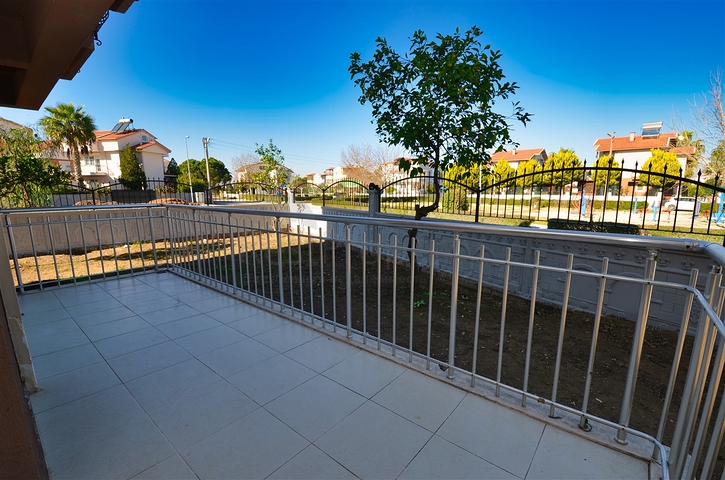 فيلا 4 + 1 في منطقة بيليك أنطاليا