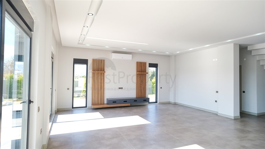 فيلا 5+1 في دوشيمالتي-منطقة أنطاليا 