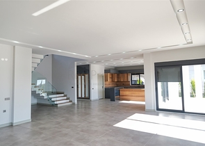 فيلا 5+1 في دوشيمالتي-منطقة أنطاليا 