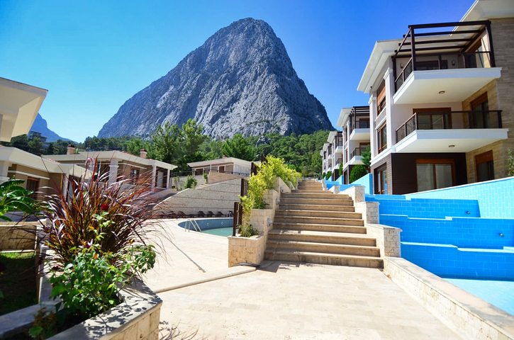 فيلات في حي هاجيسكيلر-أنطاليا