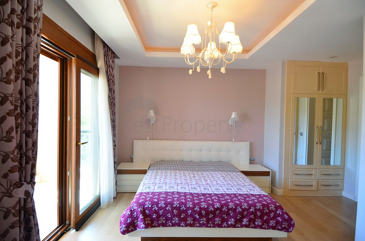 فيلات في حي هاجيسكيلر-أنطاليا