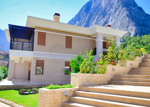 فيلات في حي هاجيسكيلر-أنطاليا