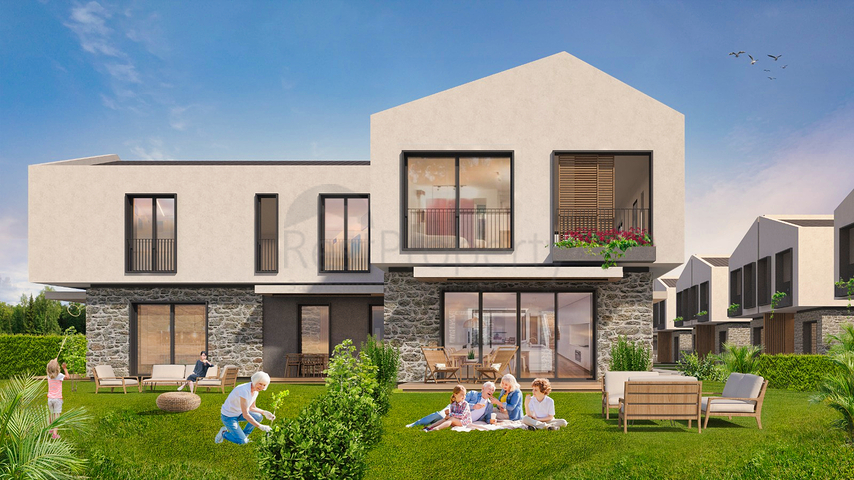 فلل 5 + 1 في المجمع ، في منطقة دوشيميالتي-أنطاليا