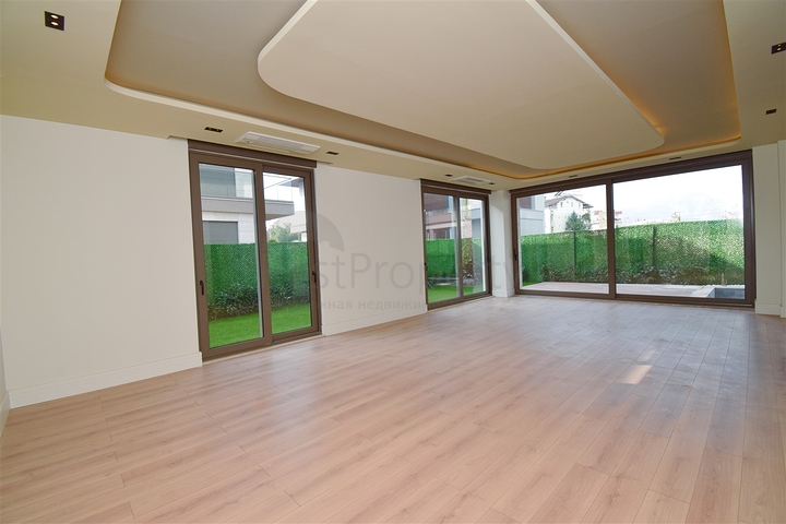 فيلا 4+1 في دوشيمالتي-منطقة أنطاليا