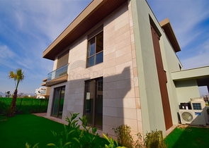 فيلا 4+1 في دوشيمالتي-منطقة أنطاليا