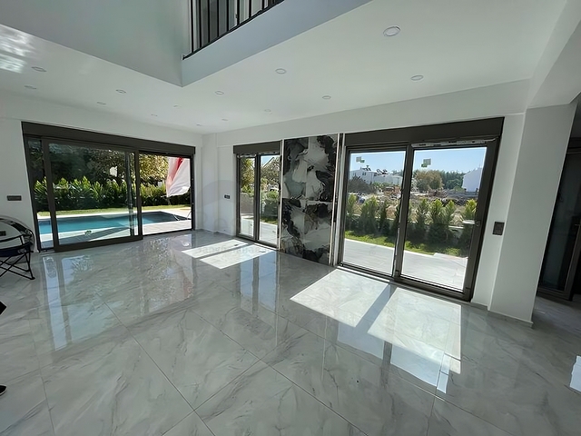 فيلا 3 + 1 في منطقة بيليك أنطاليا 