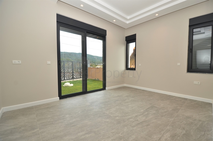 فلل مخطط طابق 4 + 2 و 9 + 3 في كيمير-منطقة أنطاليا