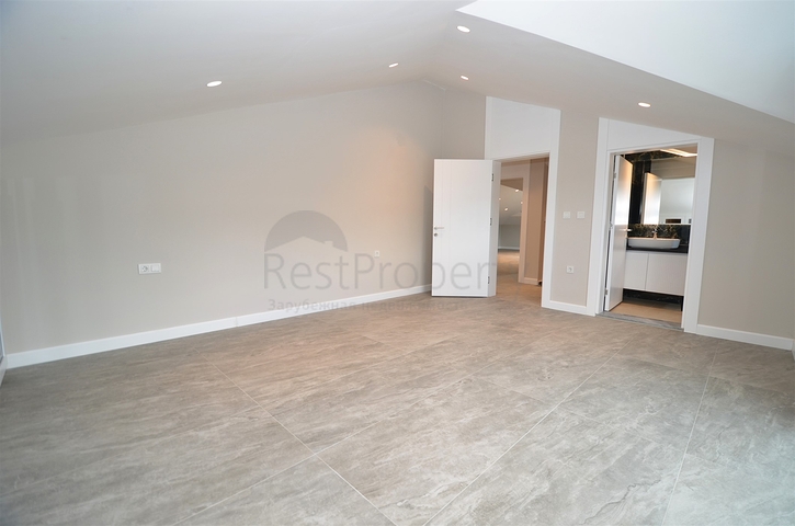 فلل مخطط طابق 4 + 2 و 9 + 3 في كيمير-منطقة أنطاليا