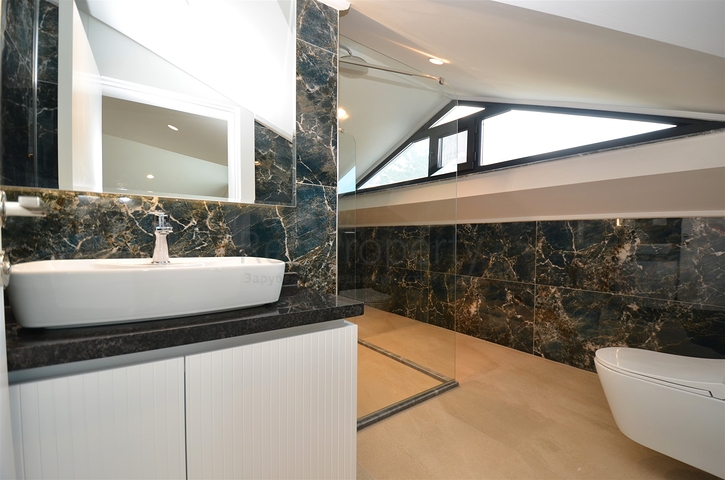 فلل مخطط طابق 4 + 2 و 9 + 3 في كيمير-منطقة أنطاليا