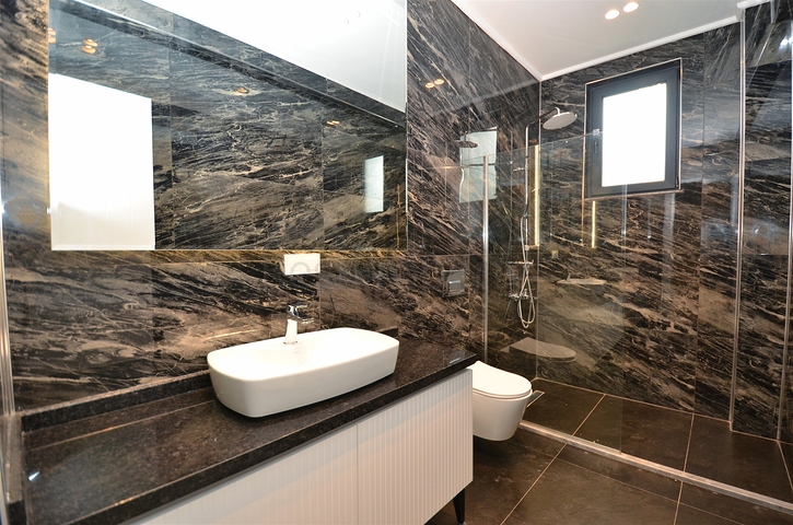 فلل مخطط طابق 4 + 2 و 9 + 3 في كيمير-منطقة أنطاليا