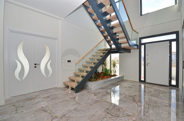 تخطيط فيلا 7 + 2 في منطقة دوشيمالتي - أنطاليا