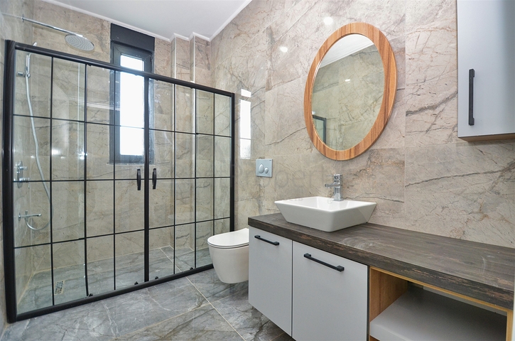 تخطيط فيلا 7 + 2 في منطقة دوشيمالتي - أنطاليا