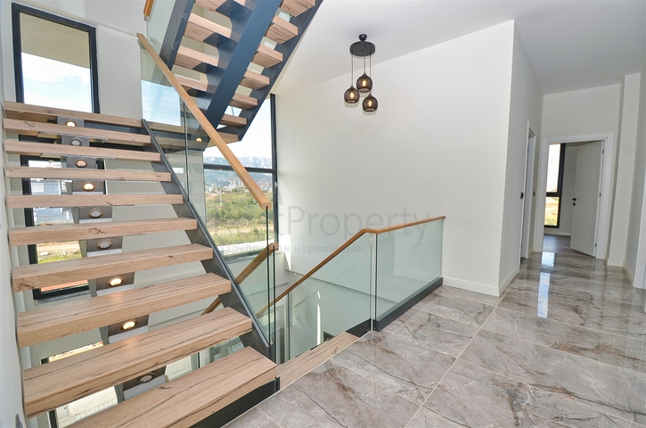 تخطيط فيلا 7 + 2 في منطقة دوشيمالتي - أنطاليا