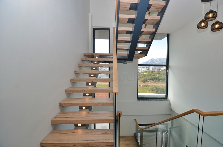 تخطيط فيلا 7 + 2 في منطقة دوشيمالتي - أنطاليا