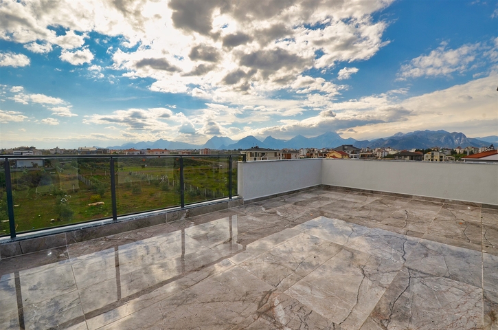 تخطيط فيلا 7 + 2 في منطقة دوشيمالتي - أنطاليا