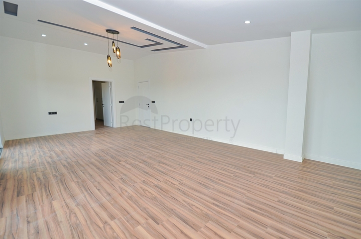 تخطيط فيلا 7 + 2 في منطقة دوشيمالتي - أنطاليا