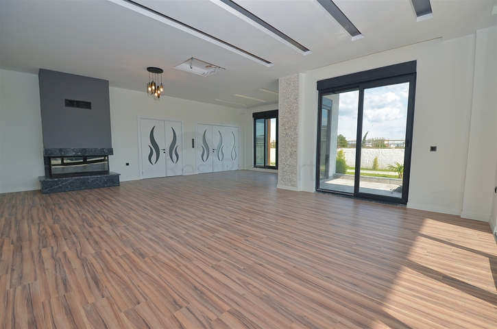 تخطيط فيلا 7 + 2 في منطقة دوشيمالتي - أنطاليا