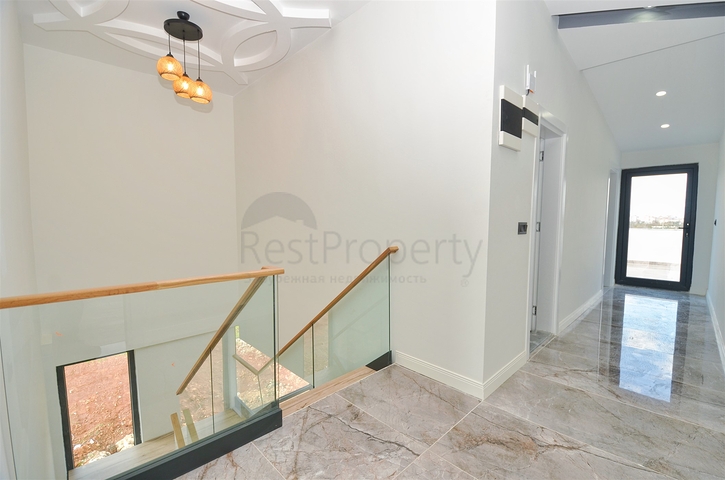 تخطيط فيلا 7 + 2 في منطقة دوشيمالتي - أنطاليا