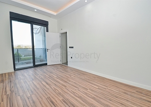 تخطيط فيلا 7 + 2 في منطقة دوشيمالتي - أنطاليا