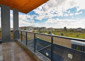 تخطيط فيلا 7 + 2 في منطقة دوشيمالتي - أنطاليا