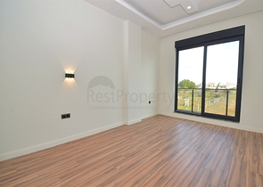 تخطيط فيلا 7 + 2 في منطقة دوشيمالتي - أنطاليا