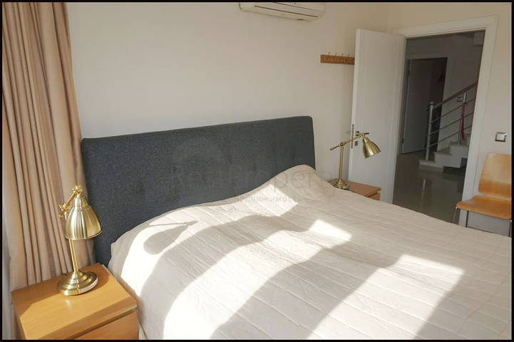 شقة 4 + 1 في منطقة بيليك أنطاليا 