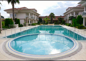 شقة 4 + 1 في منطقة بيليك أنطاليا 