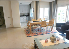 شقة 4 + 1 في منطقة بيليك أنطاليا 